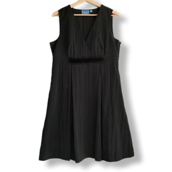 Simply VERA WANG Sleeveless Empire Waist Mini Dress Black Sz 14 - Picture 1 of 11